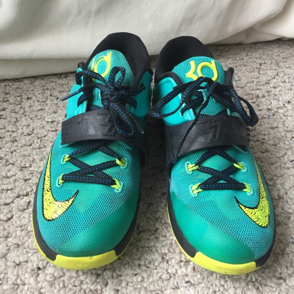 nike shoes 6.5 youth